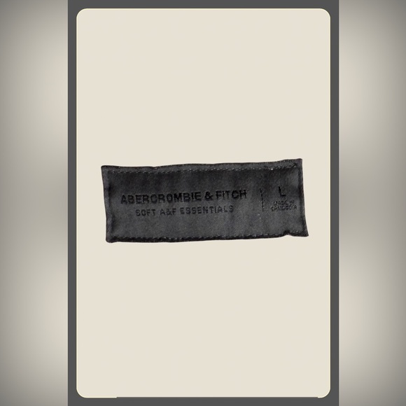 Abercrombie & Fitch Essential Baggy Open-Hem Sweatpant - Picture 3 of 3